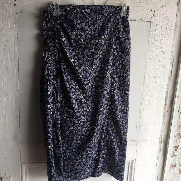 SHEIN Dresses & Skirts - Floral Midi Skirt